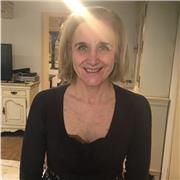 Insegnante diplomata all’istituto magistrale e laureata in lingue e letterature straniere a Pisa. Conoscenza inglese e spagnolo. Residente in Lucca centro storico, disponibile per ripetizioni private per qualsiasi livello di lingua e aiuto compiti